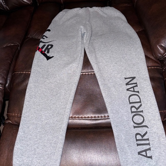 Youth Jordan Sweat Pants - Picture 4 of 6